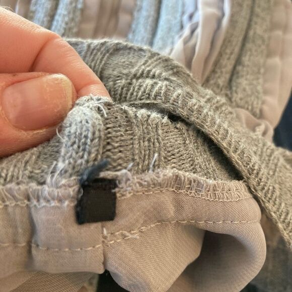 Calvin Klein knit & pleated chiffon dress w/ lace & surplice neckline🔥 - Picture 10 of 10